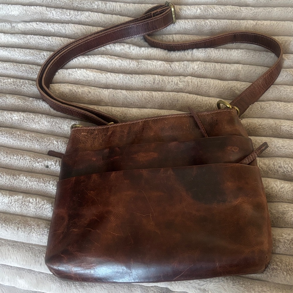 Elegant Brown Leather Crossbody Bag